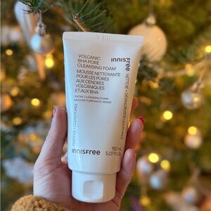 New Innisfree Volcanic BHA Pore Cleansing Foam - White (Bundle to buy)